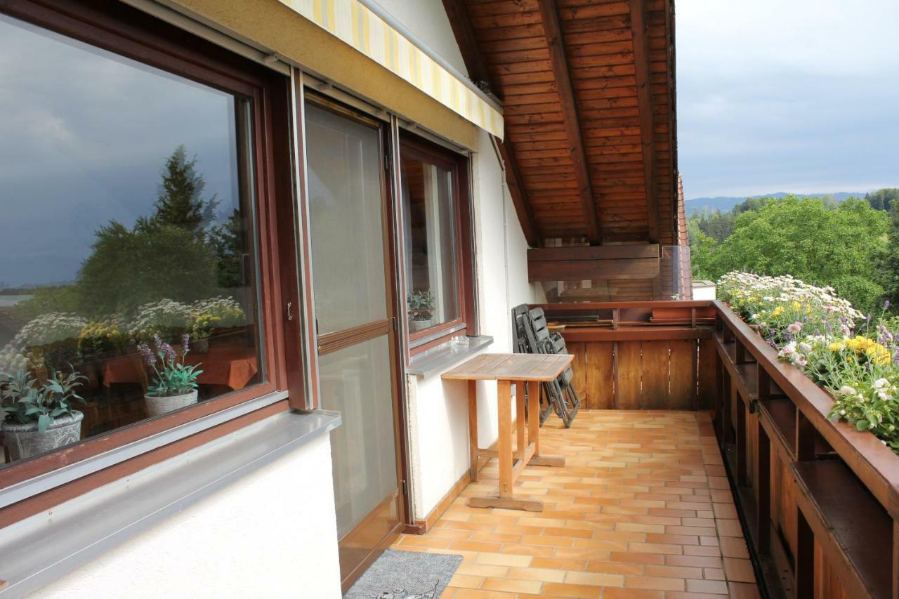 Ferienwohnung Ausblick Weissensberg Bagian luar foto