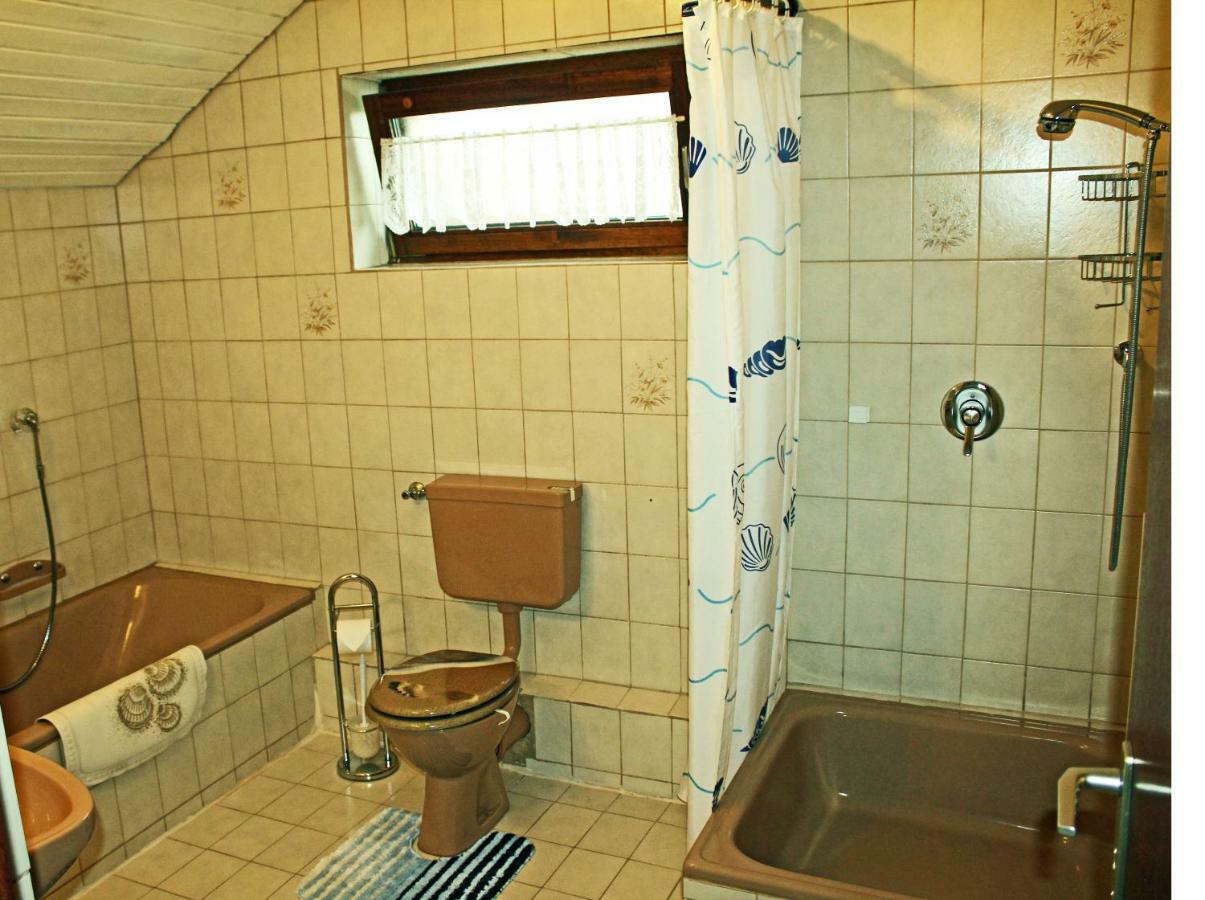 Ferienwohnung Ausblick Weissensberg Bagian luar foto